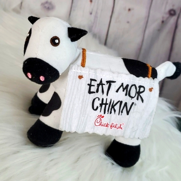 Chick-fil-A Mini Plush Cow Heifer Stuffed Animal Eat Mor Chikin Sign Toy 4.5" - Picture 2 of 14